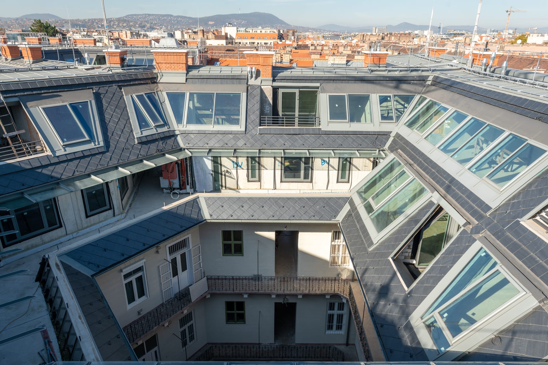 Hübner Udvar - Interior view