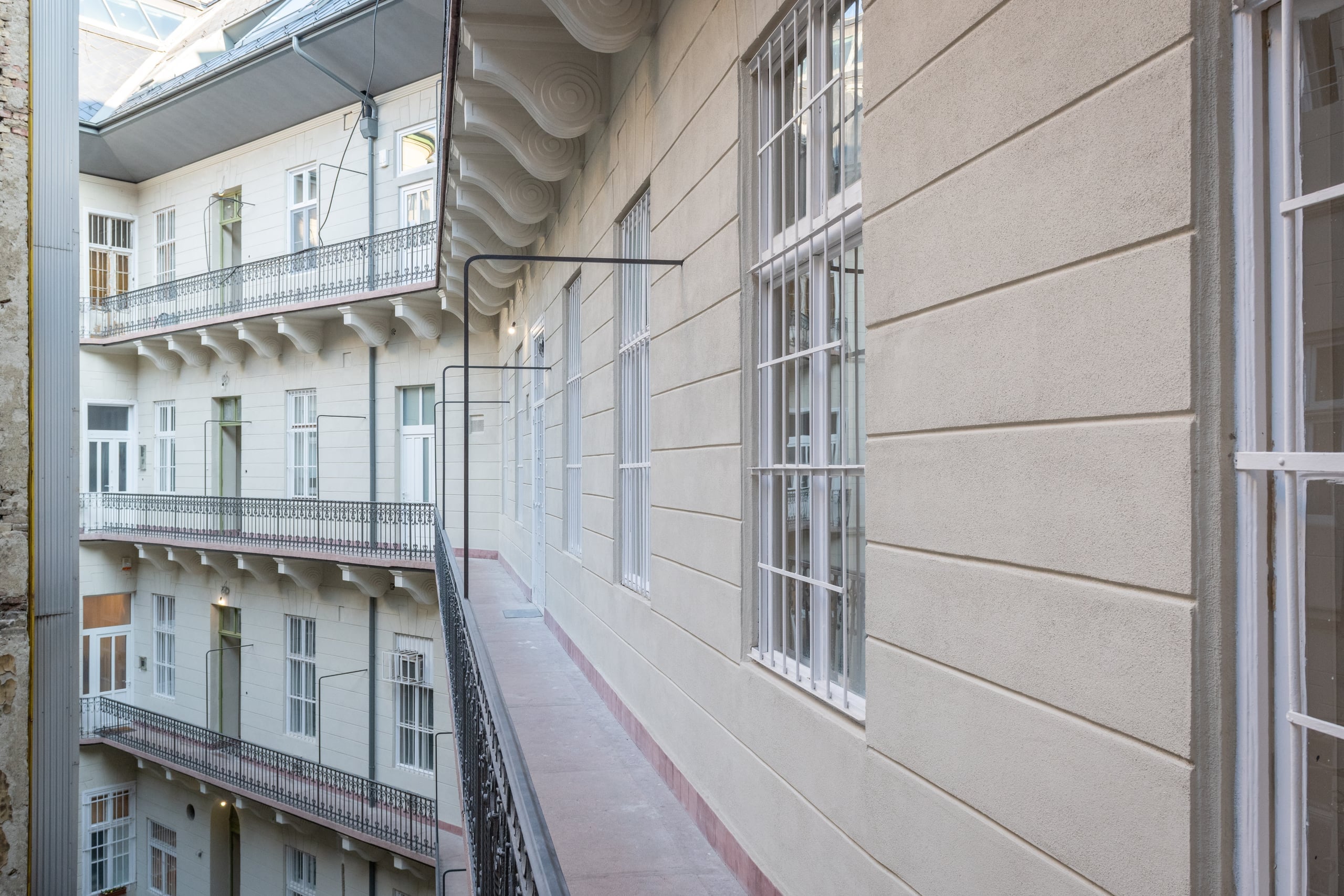 Hübner Udvar - Street perspective