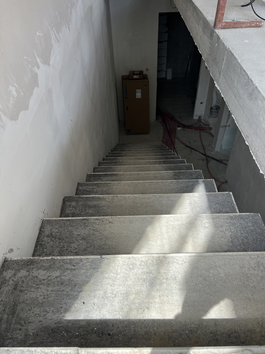 Gallery 128