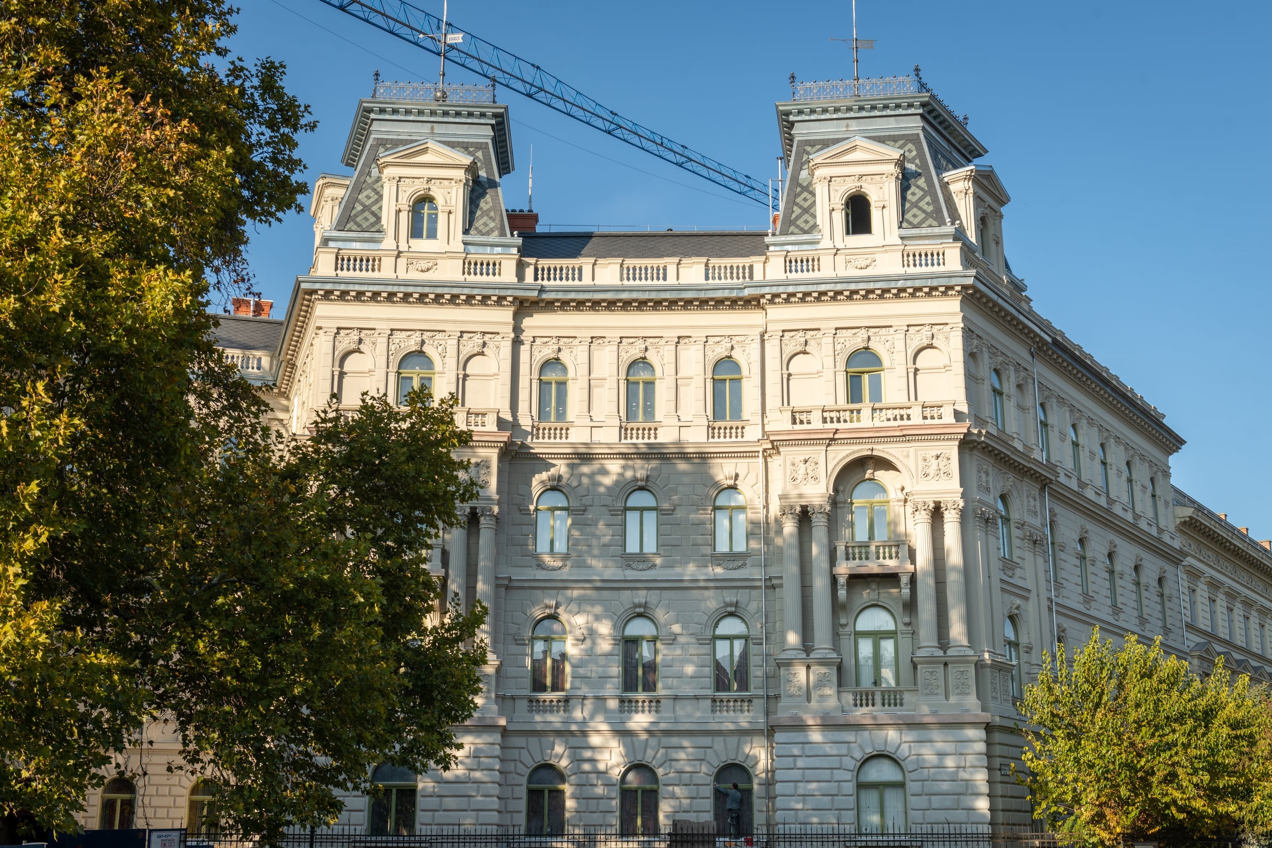 Hübner Udvar - Exterior lighting